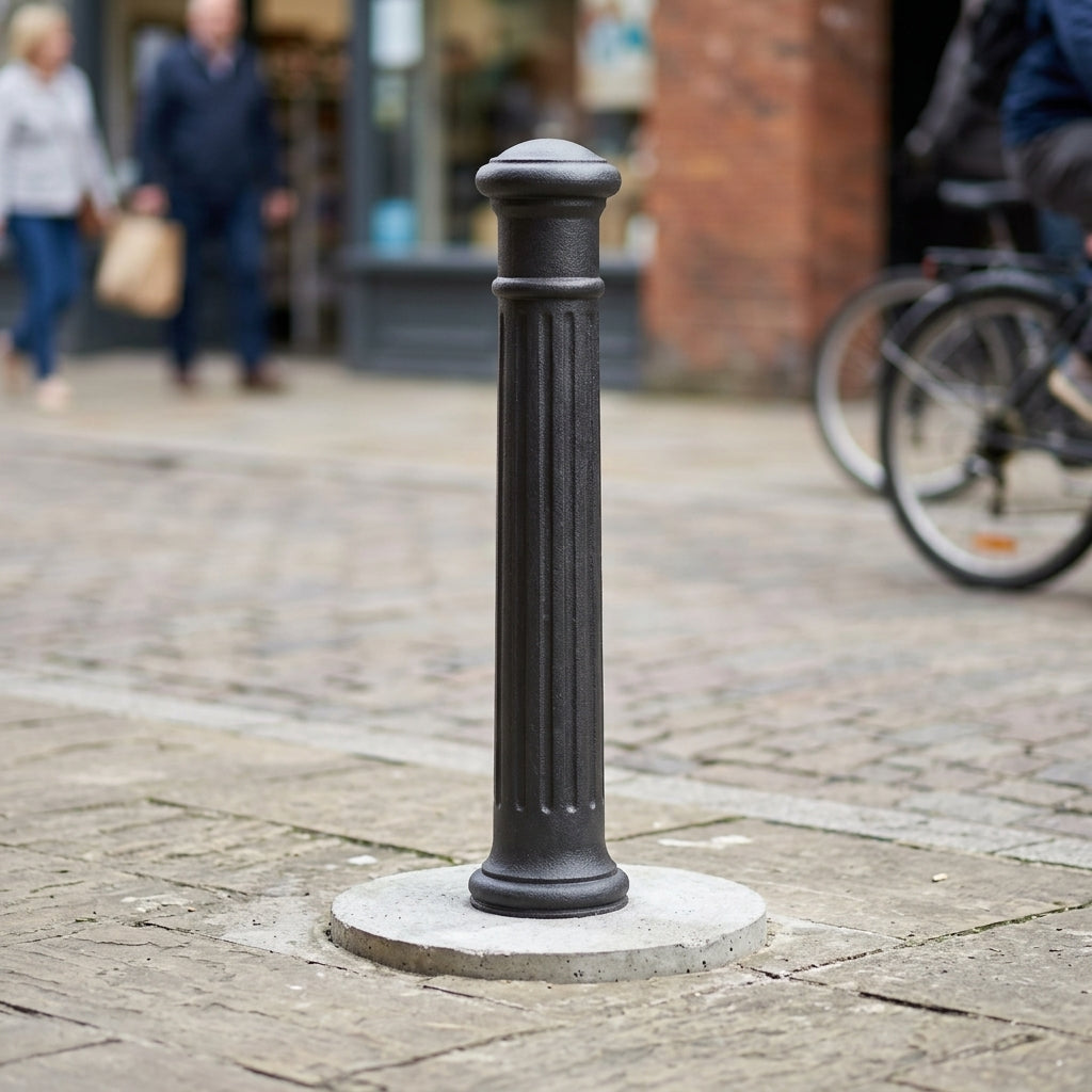 1300mm Cast Iron Manchester Bollard with Decorative Banding (view 2)