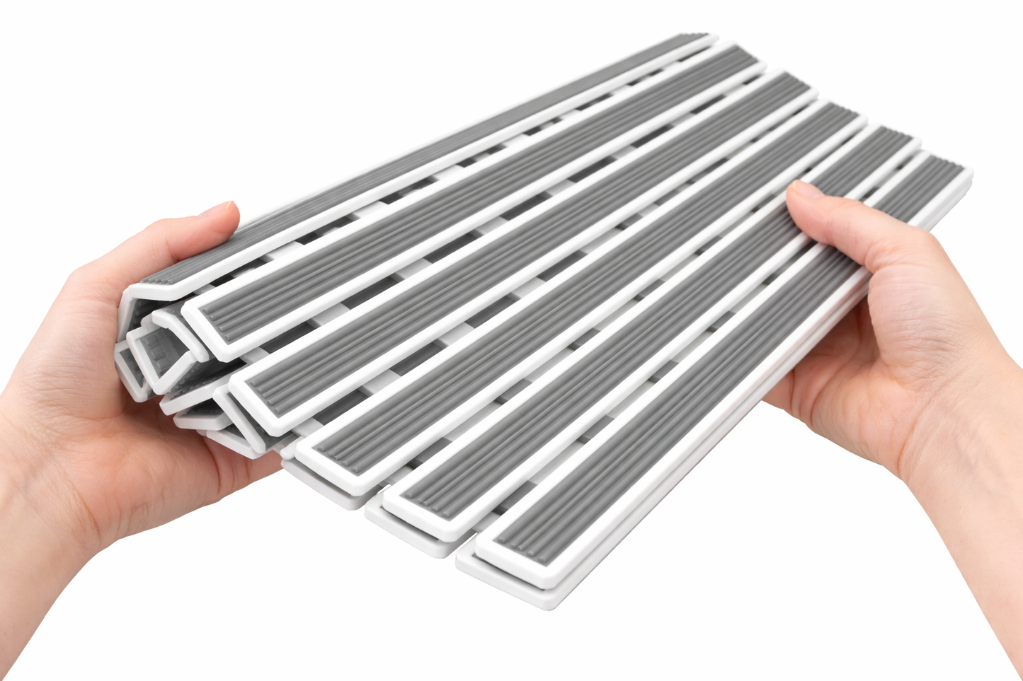 Premium Non-Slip Fast Drying Bathroom Floor Mat 62x40cm with Anti-Mould and 126 Strong Suction Cups for Safety