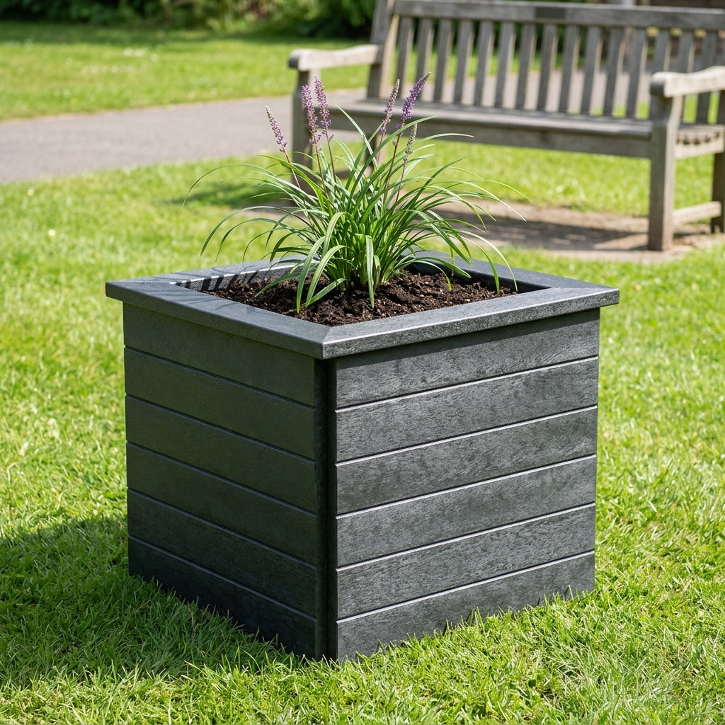 600mm x 600mm Recycled Plastic Planter with Rim