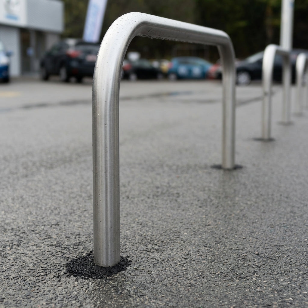 48mm Stainless Steel Perimeter Hoop Barrier – Concrete In (view 2)
