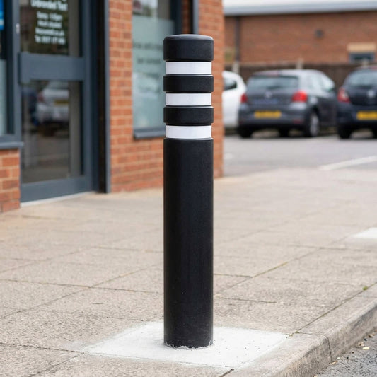 1000mm or 1200mm polyethylene bollard with steel core