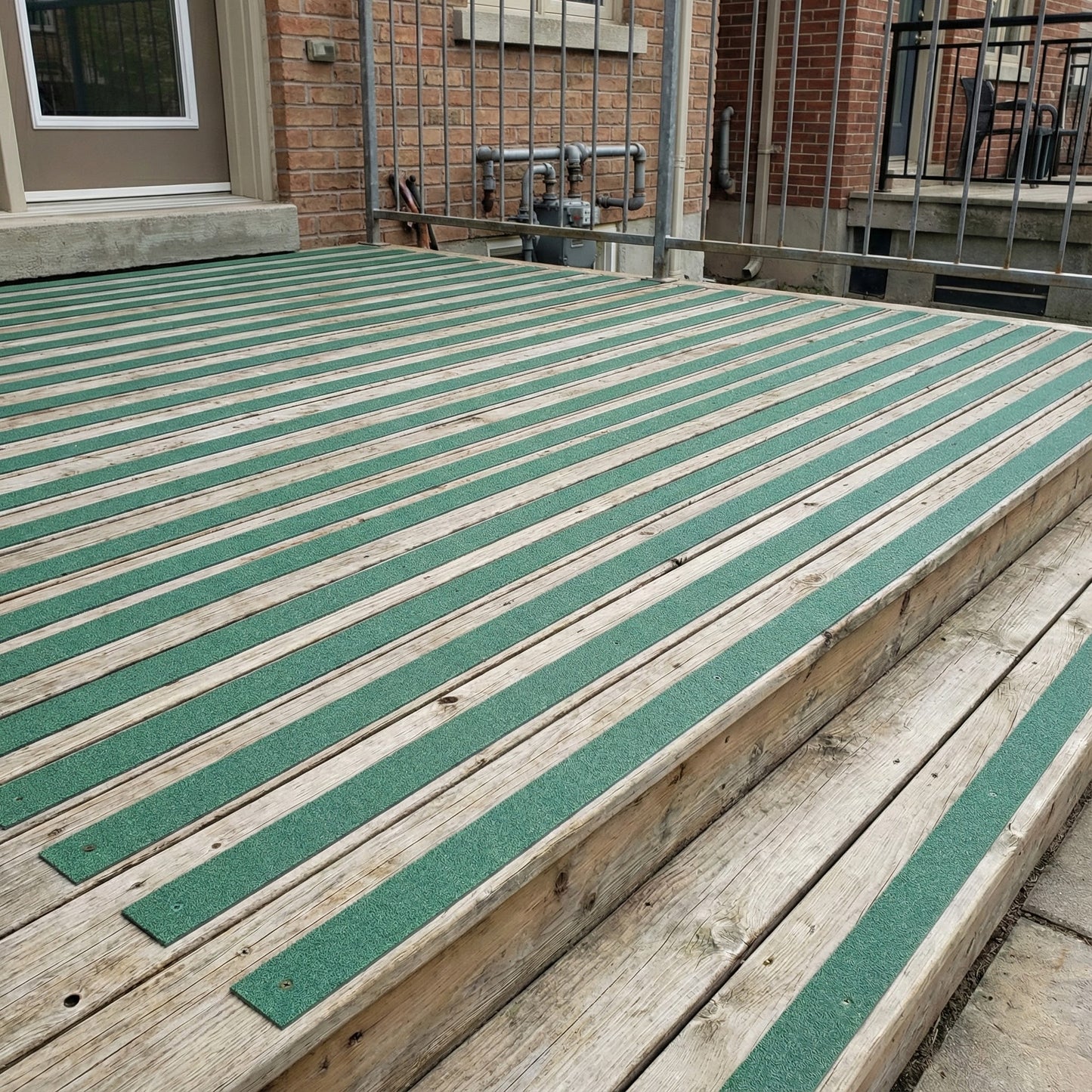 Premium Heavy Duty 600mm Anti-Slip Decking Strips – GRP Non-Slip Safety Strips for Garden, Steps & Patio with 6 Colors Available